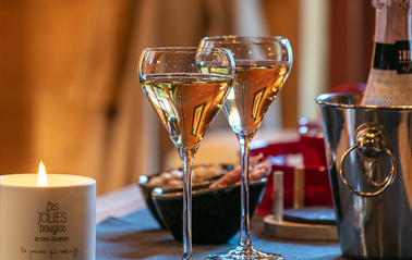                             Sjour romantique les yeux dans les yeux                                                                                                            