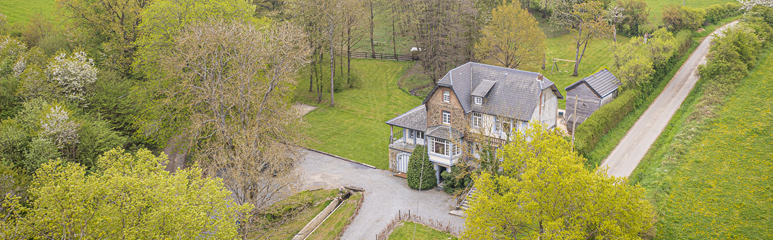                             En pleine nature, loin de tout                                                                                                            