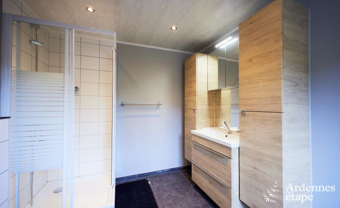 Maison de vacances adapt�e aux familles avec salle de jeux � Alle-sur-Semois, Ardenne
