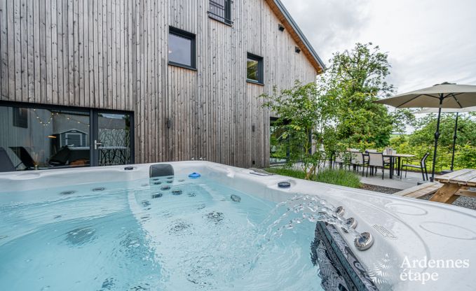 Magnifique maison de vacances avec jacuzzi ext�rieur et sauna � Amel, Hautes Fagnes