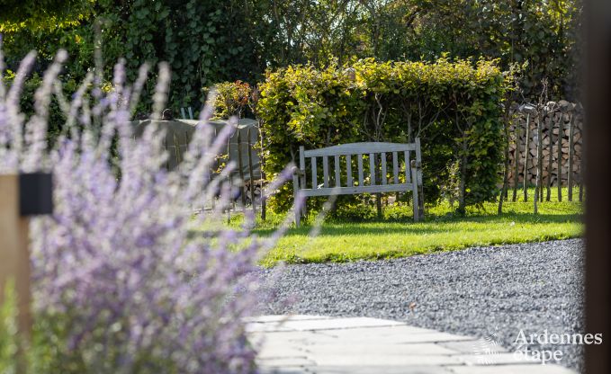 Maison de vacances authentique pour 6 personnes  Anhe avec sauna priv, terrasse couverte et intrieur de luxe