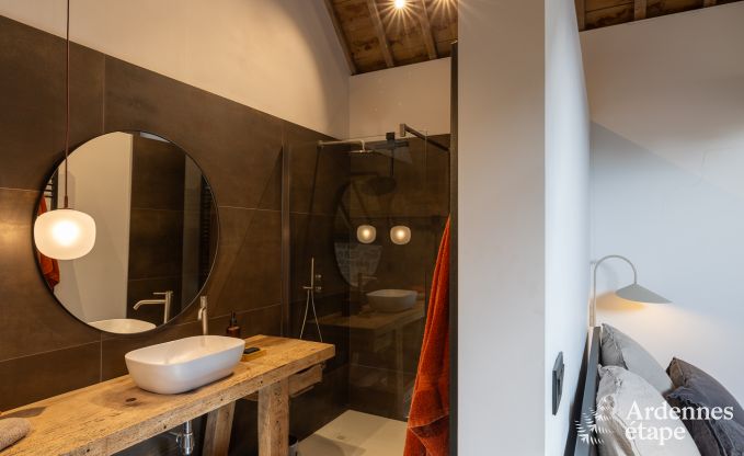 Maison de vacances authentique pour 6 personnes  Anhe avec sauna priv, terrasse couverte et intrieur de luxe