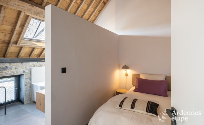 Maison de vacances authentique pour 6 personnes  Anhe avec sauna priv, terrasse couverte et intrieur de luxe