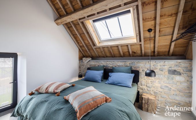 Maison de vacances authentique pour 6 personnes  Anhe avec sauna priv, terrasse couverte et intrieur de luxe