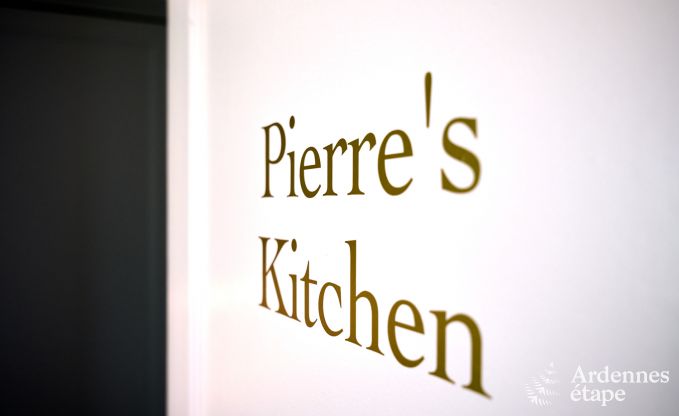 Villa de luxe avec piscine et court de tennis pour 14 personnes  Anhe, situe dans la valle de la Moligne