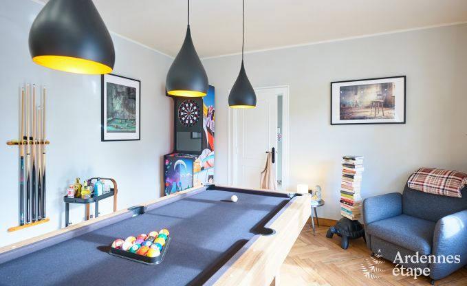 Villa de luxe avec piscine et court de tennis pour 14 personnes � Anh�e, situ�e dans la vall�e de la Molign�e