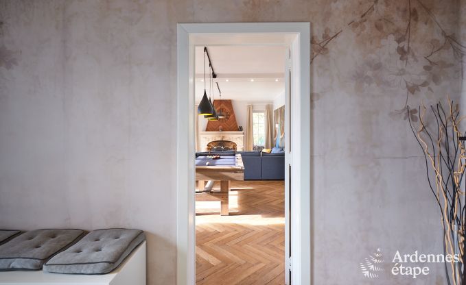 Villa de luxe avec piscine et court de tennis pour 14 personnes  Anhe, situe dans la valle de la Moligne