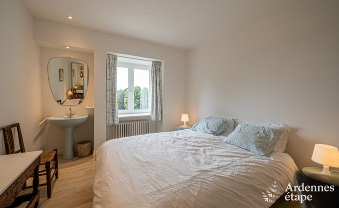 Grande villa  Assesse, 9 personnes avec 5 chambres et votre propre parc