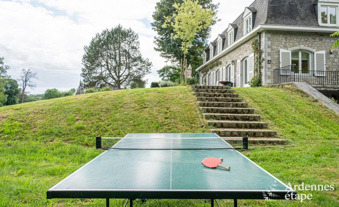 Grande villa  Assesse, 9 personnes avec 5 chambres et votre propre parc