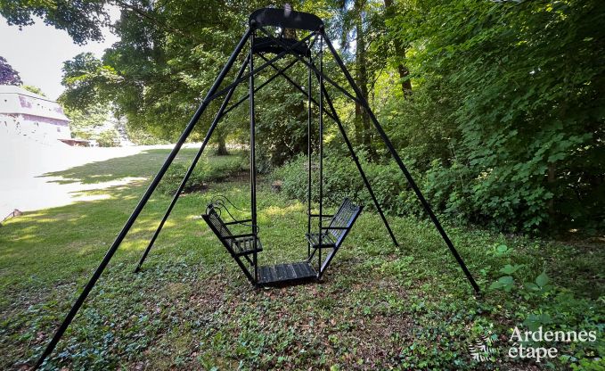 Grande villa  Assesse, 9 personnes avec 5 chambres et votre propre parc