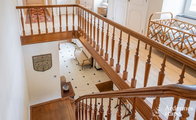 Grande villa  Assesse, 9 personnes avec 5 chambres et votre propre parc