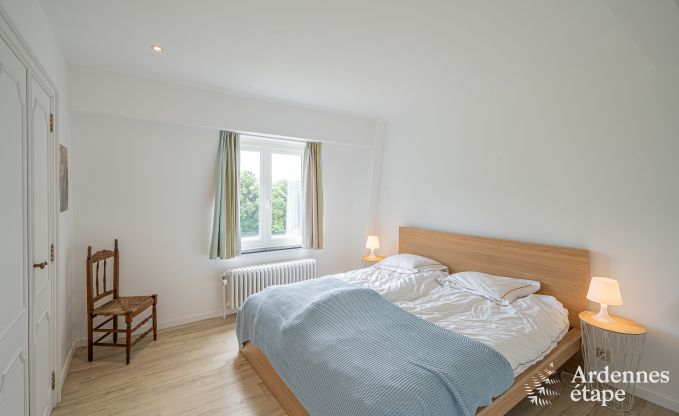 Grande villa  Assesse, 9 personnes avec 5 chambres et votre propre parc