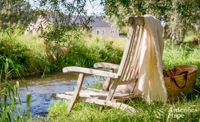Grande maison de vacances  Aubel au bord de l'eau : idale pour 30 personnes avec piscine, billard et grands espaces