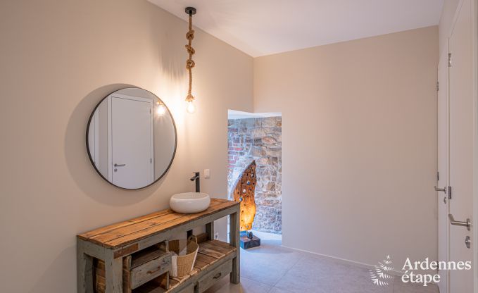 Grande maison de vacances  Aubel au bord de l'eau : idale pour 30 personnes avec piscine, billard et grands espaces