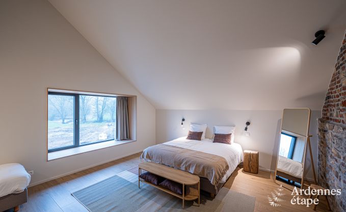 Grande maison de vacances � Aubel au bord de l'eau : id�ale pour 30 personnes avec piscine, billard et grands espaces