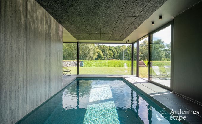 Grande maison de vacances � Aubel au bord de l'eau : id�ale pour 30 personnes avec piscine, billard et grands espaces