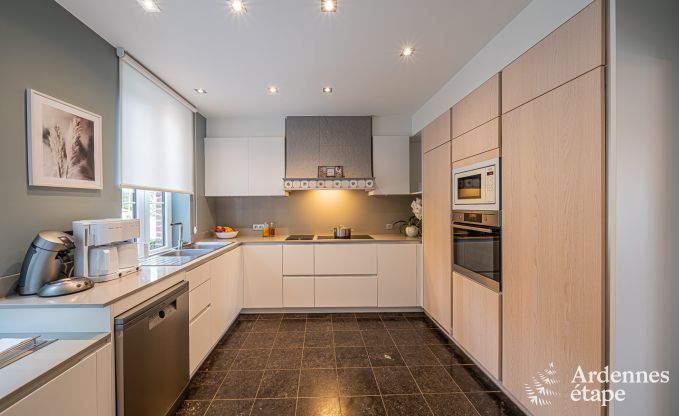 Villa de Luxe � Aubel pour 13 personnes en Ardenne