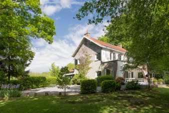 Villa de luxe avec espace wellness pour 11 personnes à louer à Aubel