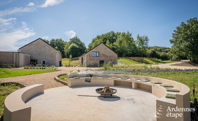 Grande maison de vacances  Aubel au bord de l'eau : idale pour 30 personnes avec piscine, billard et grands espaces