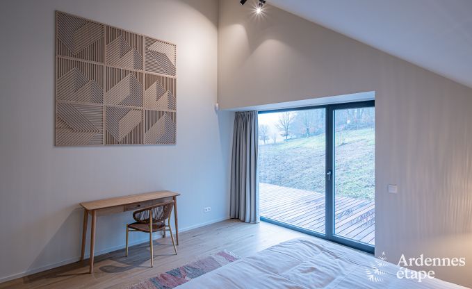 Grande maison de vacances  Aubel au bord de l'eau : idale pour 30 personnes avec piscine, billard et grands espaces