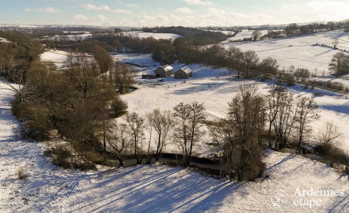 Grande maison de vacances  Aubel au bord de l'eau : idale pour 30 personnes avec piscine, billard et grands espaces