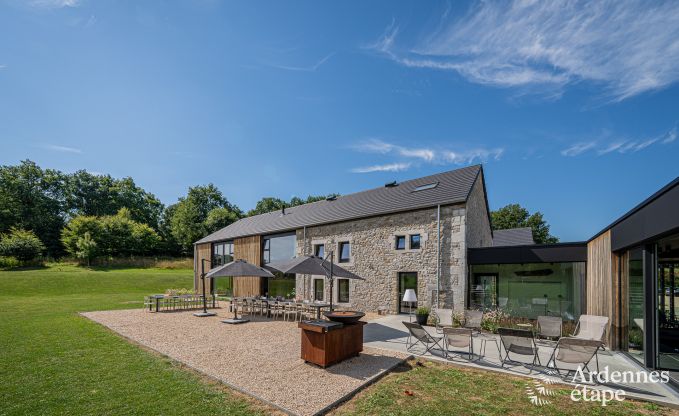 Grande maison de vacances au bord de l'eau � Aubel pour 21 personnes avec 9 chambres et salles de bains, piscine int�rieure et jardin priv�