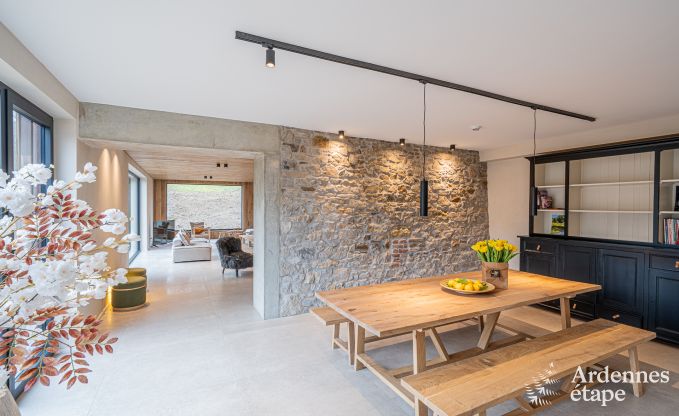 Grande maison de vacances au bord de l'eau � Aubel pour 21 personnes avec 9 chambres et salles de bains, piscine int�rieure et jardin priv�