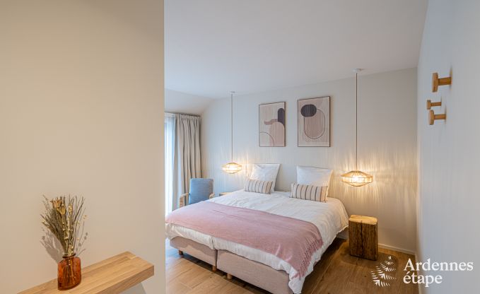 Grande maison de vacances au bord de l'eau � Aubel pour 21 personnes avec 9 chambres et salles de bains, piscine int�rieure et jardin priv�