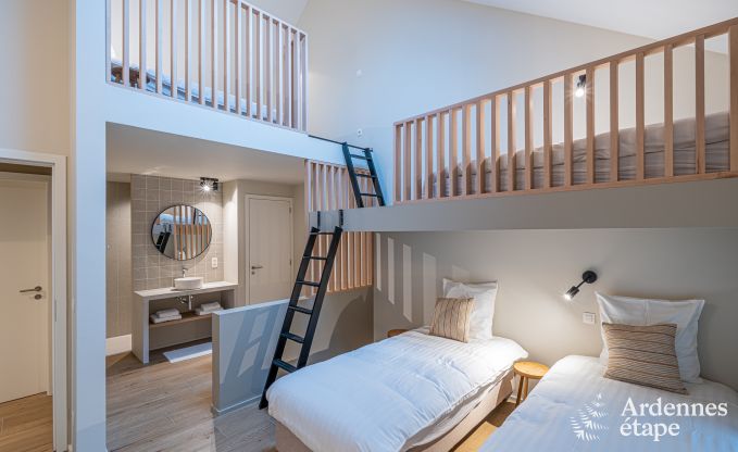 Grande maison de vacances au bord de l'eau � Aubel pour 21 personnes avec 9 chambres et salles de bains, piscine int�rieure et jardin priv�