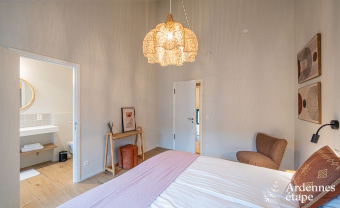 Grande maison de vacances au bord de l'eau � Aubel pour 21 personnes avec 9 chambres et salles de bains, piscine int�rieure et jardin priv�