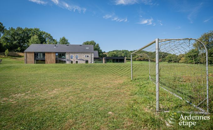 Grande maison de vacances au bord de l'eau � Aubel pour 21 personnes avec 9 chambres et salles de bains, piscine int�rieure et jardin priv�