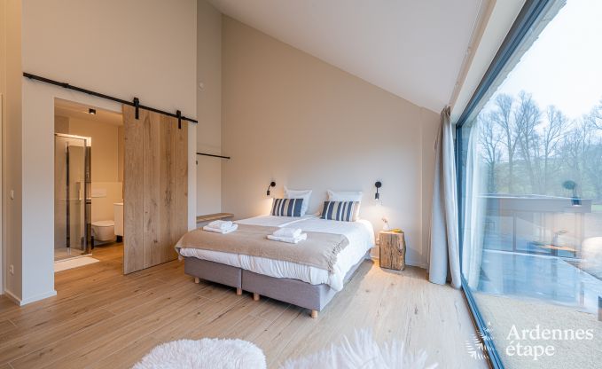 Grande maison de vacances au bord de l'eau � Aubel pour 21 personnes avec 9 chambres et salles de bains, piscine int�rieure et jardin priv�