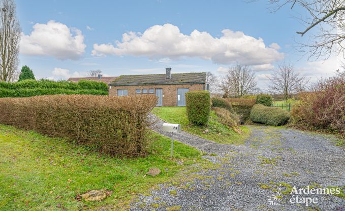 Charmante maison de vacances � Aywaille pour 2 couples avec salles de bain priv�es, cabine infrarouge et grand jardin