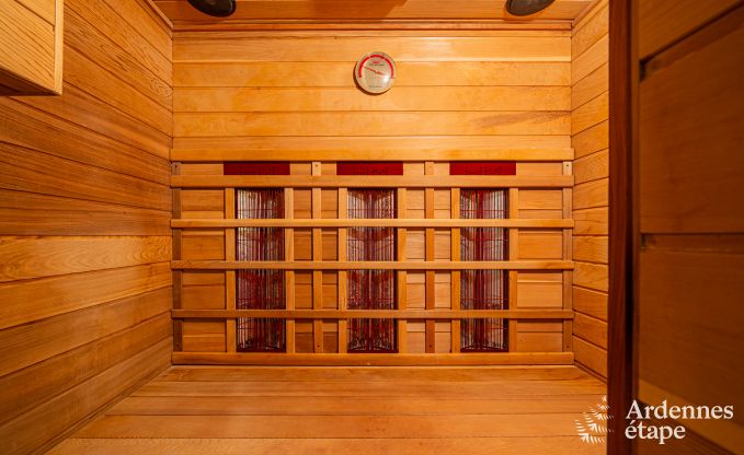 Charmante maison de vacances � Aywaille pour 2 couples avec salles de bain priv�es, cabine infrarouge et grand jardin