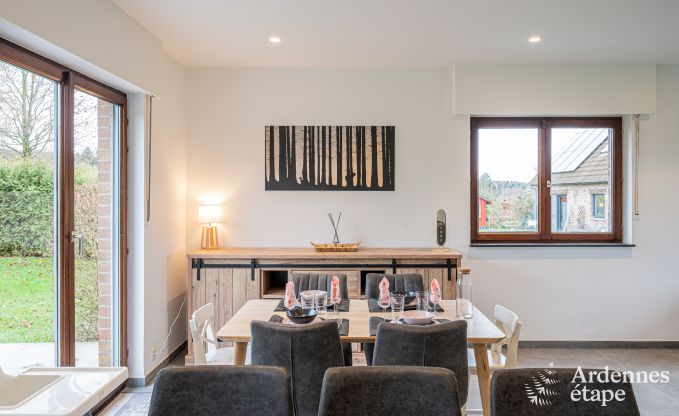 Charmante maison de vacances � Aywaille pour 2 couples avec salles de bain priv�es, cabine infrarouge et grand jardin