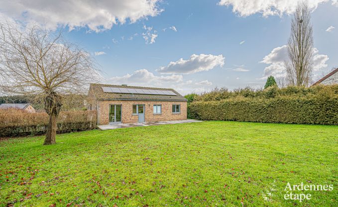 Charmante maison de vacances � Aywaille pour 2 couples avec salles de bain priv�es, cabine infrarouge et grand jardin