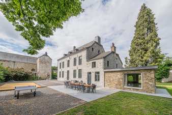 Villa de luxe  Aywaille pour 15 avec jardin priv et installations sportives