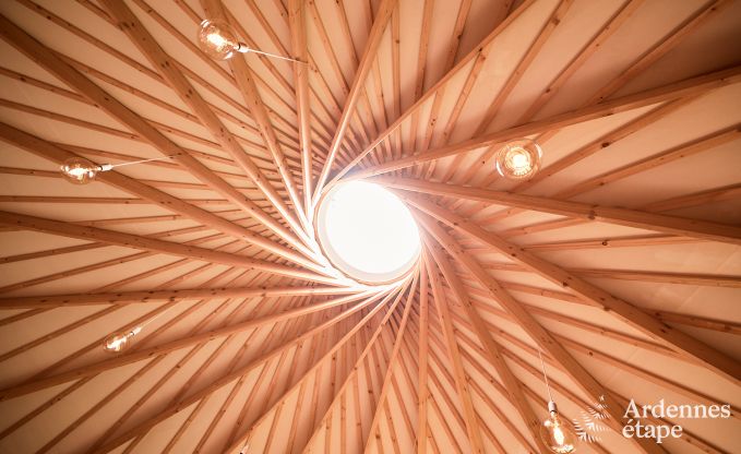 Grande yourte pour 4 personnes � Aywaille avec poele � pellets et jardin priv� avec terrasse