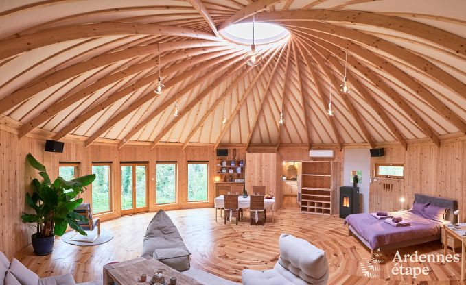 Grande yourte pour 4 personnes � Aywaille avec poele � pellets et jardin priv� avec terrasse