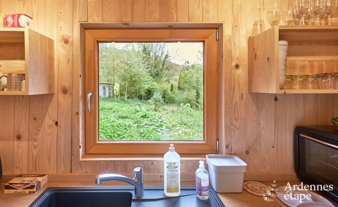 Grande yourte pour 4 personnes � Aywaille avec poele � pellets et jardin priv� avec terrasse