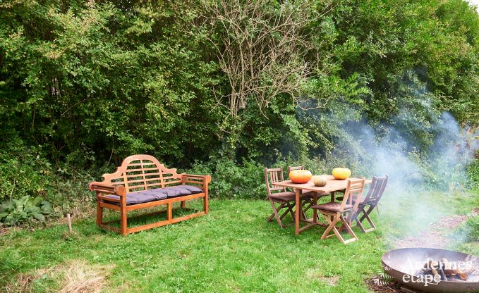 Grande yourte pour 4 personnes � Aywaille avec poele � pellets et jardin priv� avec terrasse