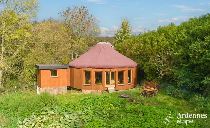 Grande yourte pour 4 personnes � Aywaille avec poele � pellets et jardin priv� avec terrasse