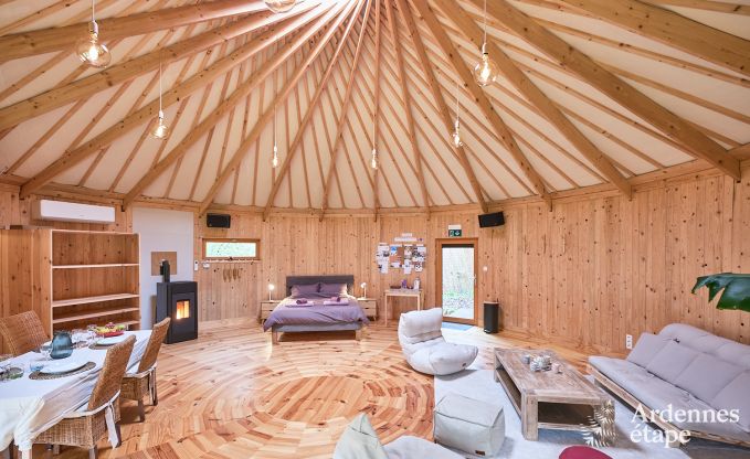 Grande yourte pour 4 personnes � Aywaille avec poele � pellets et jardin priv� avec terrasse
