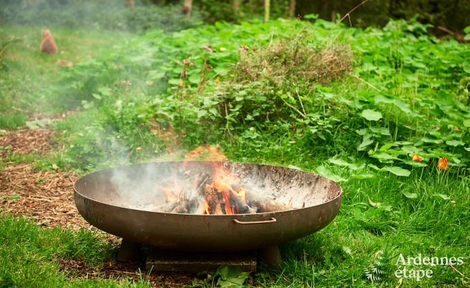 Grande yourte pour 4 personnes � Aywaille avec poele � pellets et jardin priv� avec terrasse