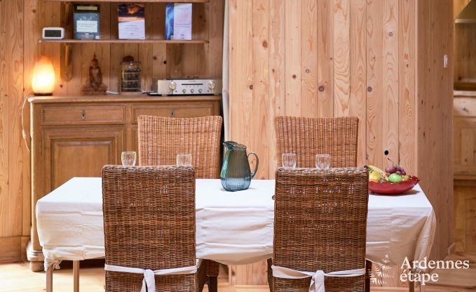 Grande yourte pour 4 personnes � Aywaille avec poele � pellets et jardin priv� avec terrasse