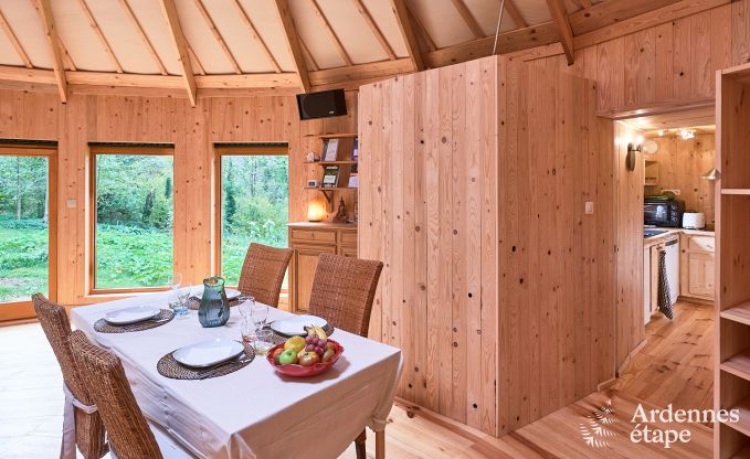 Grande yourte pour 4 personnes � Aywaille avec poele � pellets et jardin priv� avec terrasse