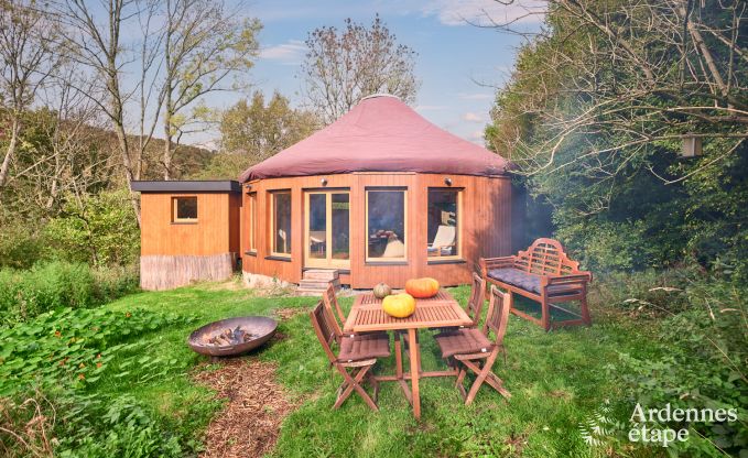 Grande yourte pour 4 personnes � Aywaille avec poele � pellets et jardin priv� avec terrasse