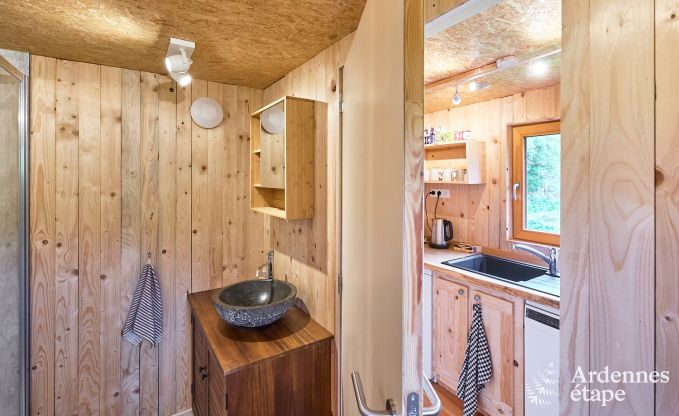 Grande yourte pour 4 personnes � Aywaille avec poele � pellets et jardin priv� avec terrasse