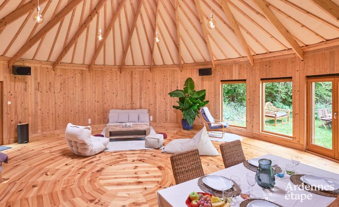 Grande yourte pour 4 personnes � Aywaille avec poele � pellets et jardin priv� avec terrasse