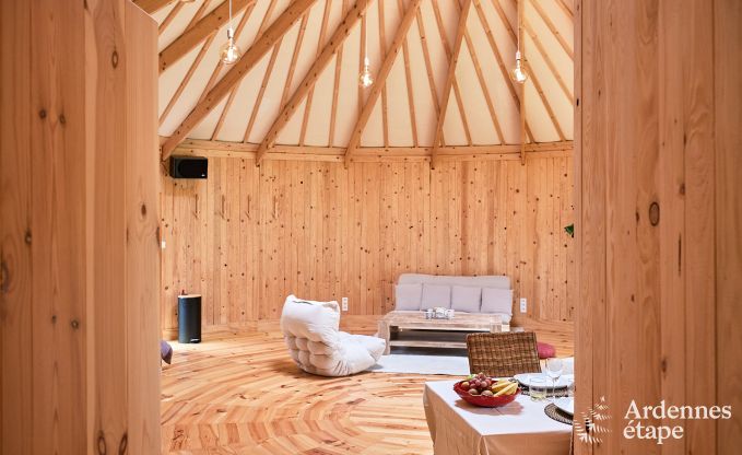 Grande yourte pour 4 personnes � Aywaille avec poele � pellets et jardin priv� avec terrasse